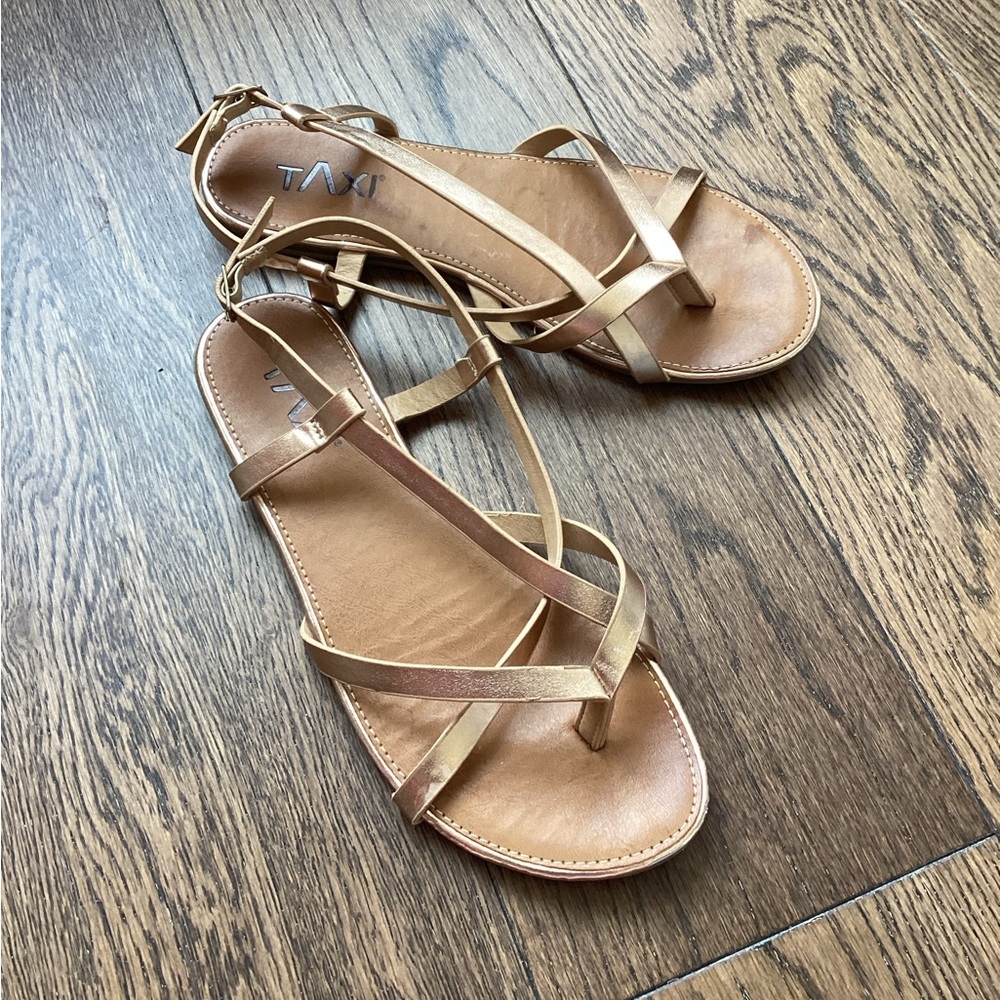 Taxi Metallic Sandals